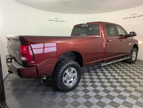 2017 RAM 2500 Big Horn Crew Cab 4x4 8' Box