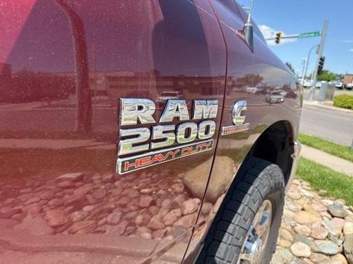 2017 RAM 2500 Big Horn Crew Cab 4x4 8' Box