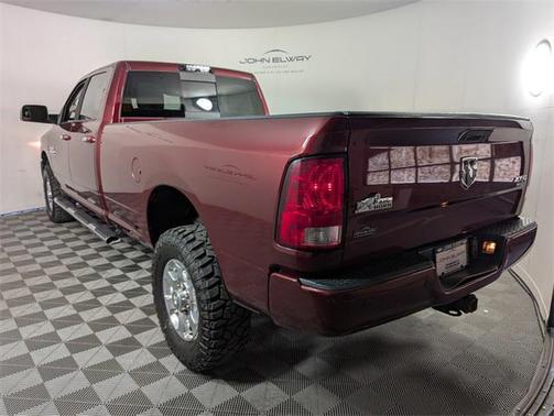 2017 RAM 2500 Big Horn Crew Cab 4x4 8' Box