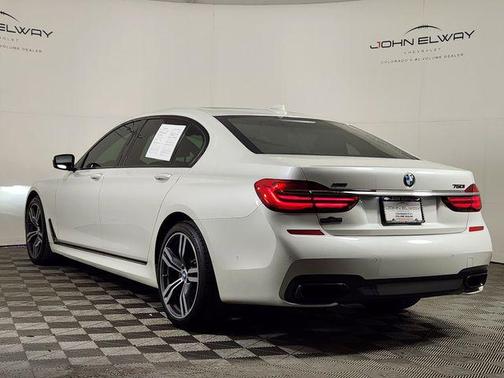 Mineral White Metallic 2019 BMW 750 i xDrive
