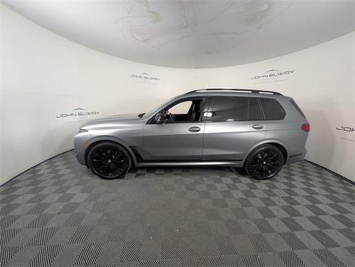2025 BMW X7 M60i
