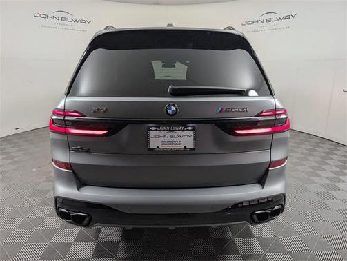 2025 BMW X7 M60i