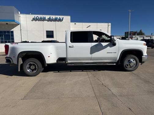2025 Chevrolet Silverado 3500 LT