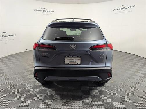 2025 Toyota Corolla Cross XLE