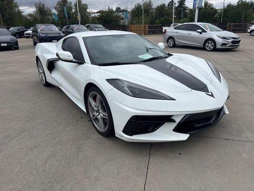 Arctic White 2022 Chevrolet Corvette Stingray w/2LT