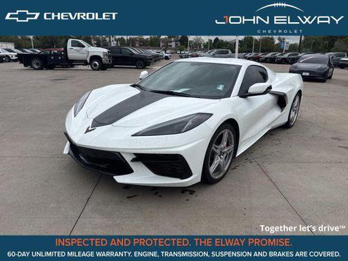 Arctic White 2022 Chevrolet Corvette Stingray w/2LT