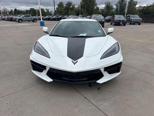 Arctic White 2022 Chevrolet Corvette Stingray w/2LT