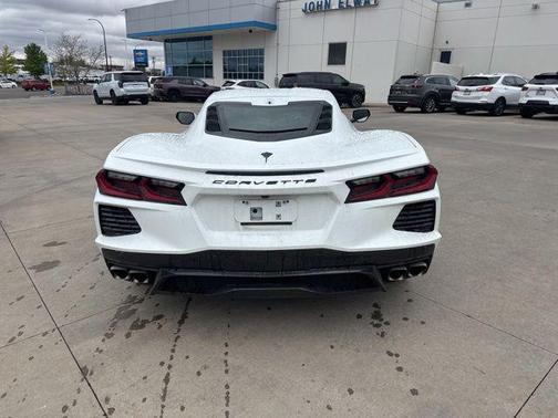 Arctic White 2022 Chevrolet Corvette Stingray w/2LT