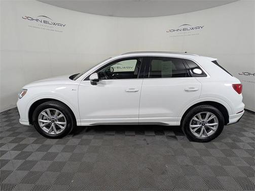 2022 Audi Q3 45 S line Premium Plus