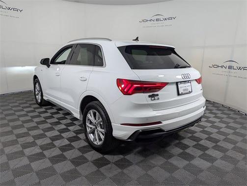 2022 Audi Q3 45 S line Premium Plus