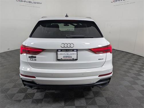 2022 Audi Q3 45 S line Premium Plus