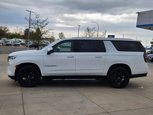 Summit White 2023 Chevrolet Suburban Premier