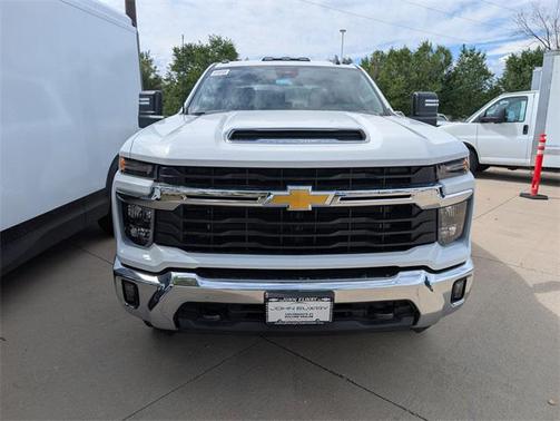 2025 Chevrolet Silverado 3500 LT