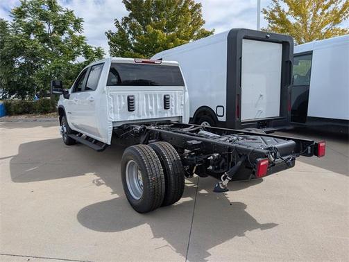 2025 Chevrolet Silverado 3500 LT