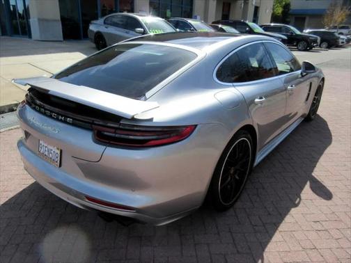 2020 Porsche Panamera E-Hybrid Turbo S
