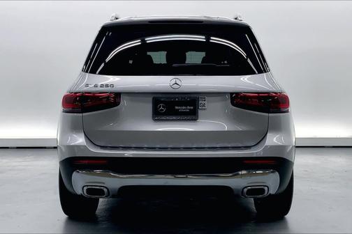 Iridium Silver Metallic 2022 Mercedes-Benz GLB 250 Base