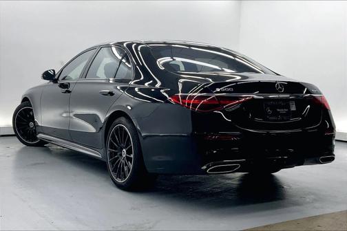 Obsidian Black Metallic 2023 Mercedes-Benz S-Class