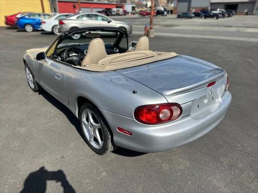 2003 Mazda MX-5 Miata LS