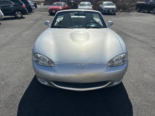 2003 Mazda MX-5 Miata LS