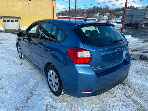 2016 Subaru Impreza 2.0i