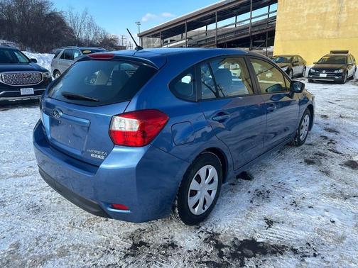 2016 Subaru Impreza 2.0i