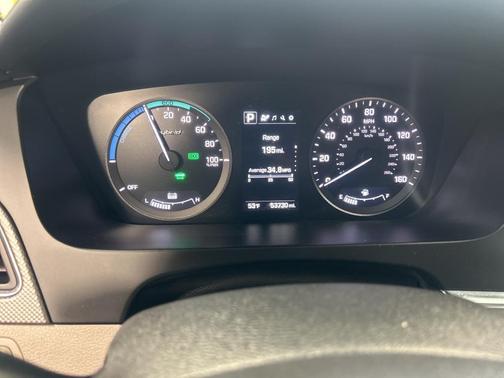 2016 Hyundai SONATA Hybrid SE