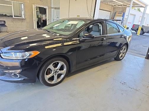 2016 Ford Fusion S