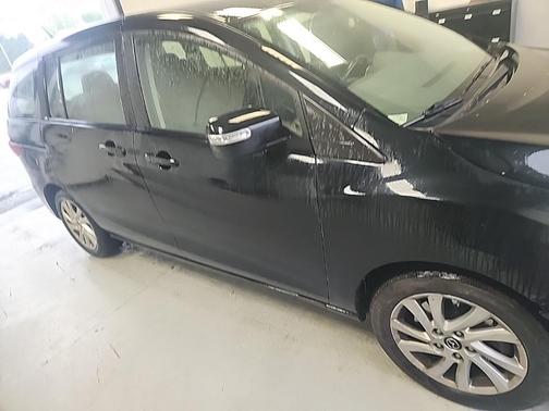 2013 Mazda Mazda5 Sport