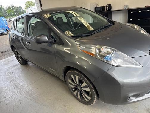 2015 Nissan Leaf SL