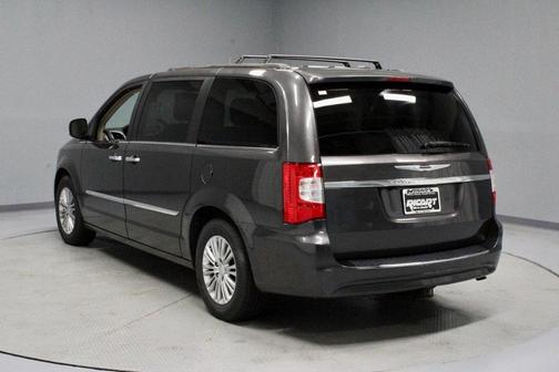 2015 Chrysler Town & Country Touring-L
