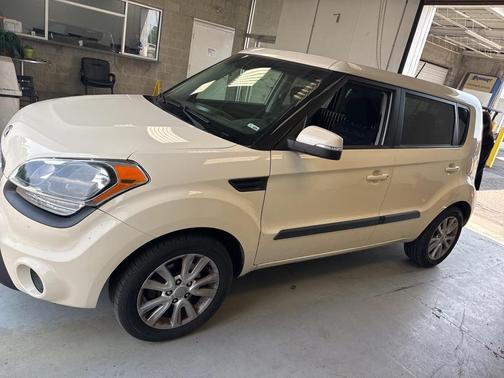 2013 Kia Soul +