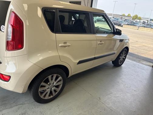 2013 Kia Soul +