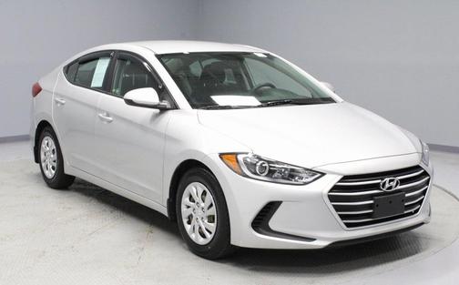 2018 Hyundai ELANTRA SE