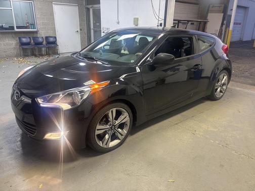 2017 Hyundai Veloster Value Edition