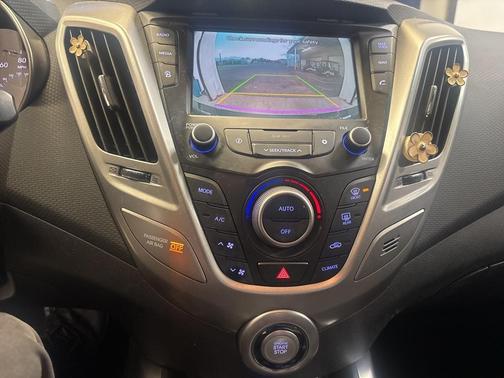 2017 Hyundai Veloster Value Edition