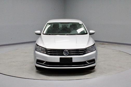 2016 Volkswagen Passat 1.8T S