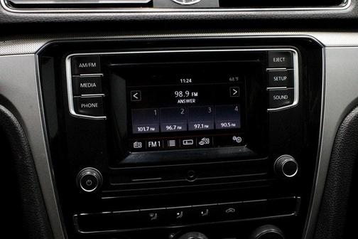 2016 Volkswagen Passat 1.8T S