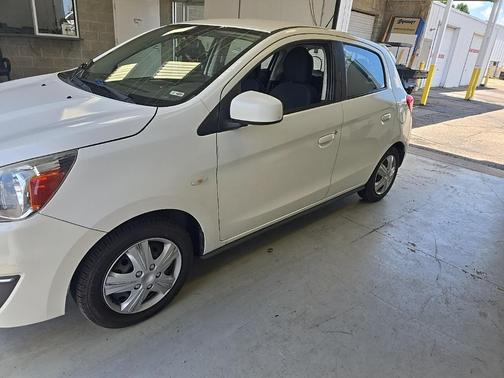 2017 Mitsubishi Mirage ES