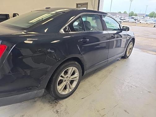 2014 Ford Taurus SEL