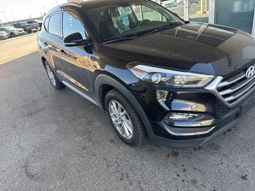 2017 Hyundai TUCSON SE Plus