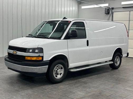 2024 Chevrolet Express 2500 RWD 2500 Regular Wheelbase WT
