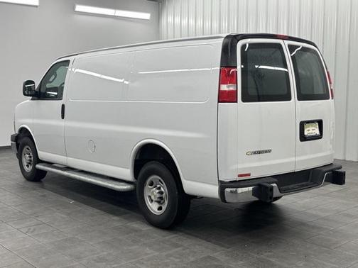 2024 Chevrolet Express 2500 RWD 2500 Regular Wheelbase WT