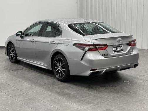 2021 Toyota Camry 