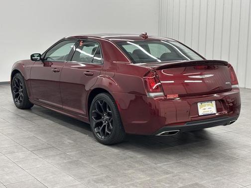 2019 Chrysler 300 S