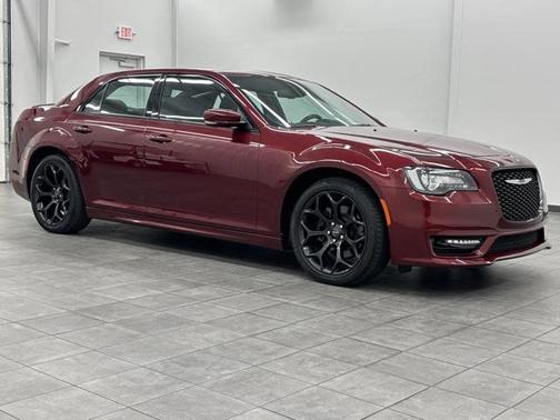 2019 Chrysler 300 S