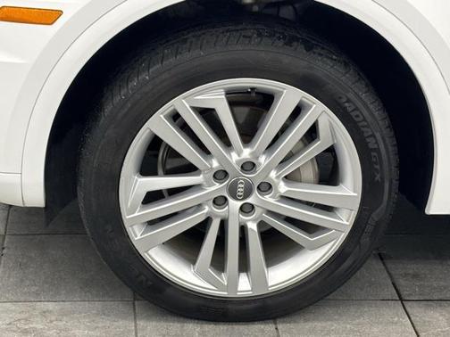 2018 Audi Q5 2.0T Tech Premium