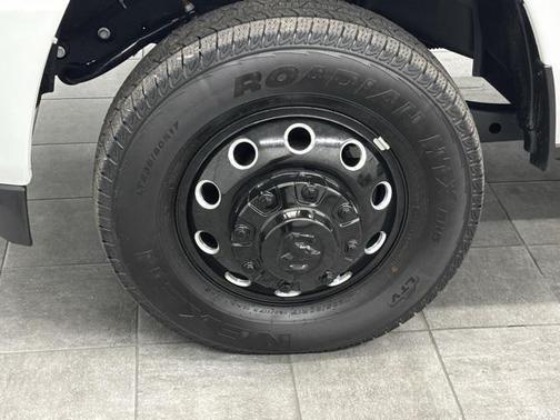 2025 RAM 3500 Laramie Crew Cab 4x4 8' Box