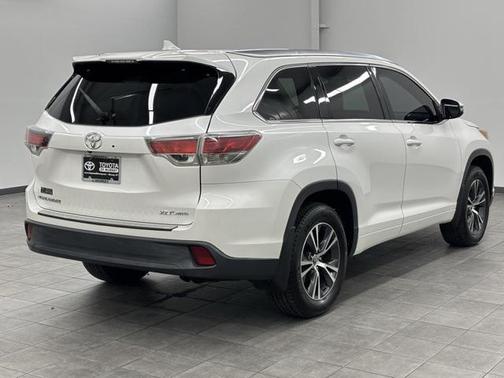 2016 Toyota Highlander XLE
