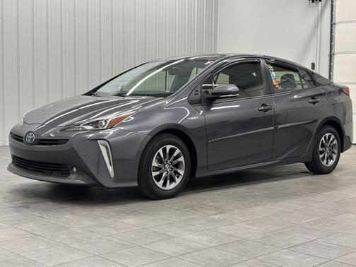 2022 Toyota Prius XLE