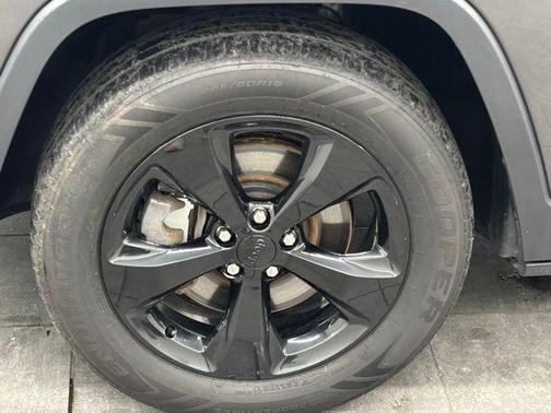 2016 Jeep Cherokee Altitude